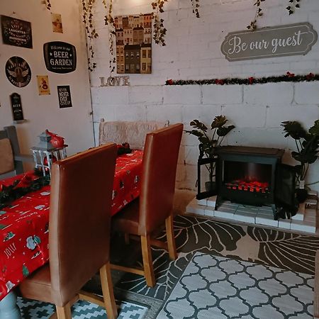The White Dove Bed And Breakfast With Glamping Newark Showground Eksteriør bilde